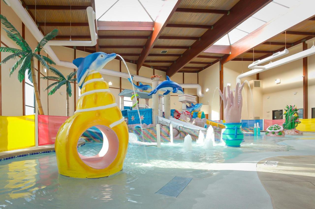 Grand Marquis Waterpark & Hotel 3*