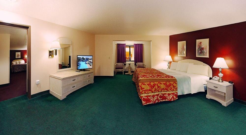 Grand Marquis Waterpark &