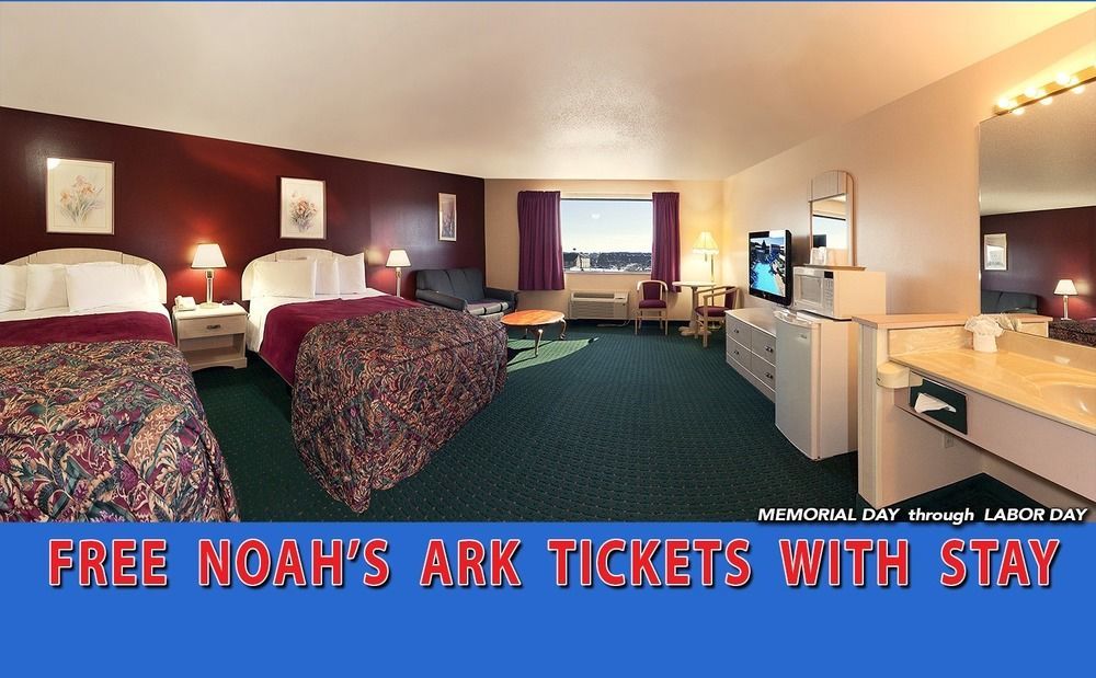 Hotel Grand Marquis Waterpark & Lake Delton