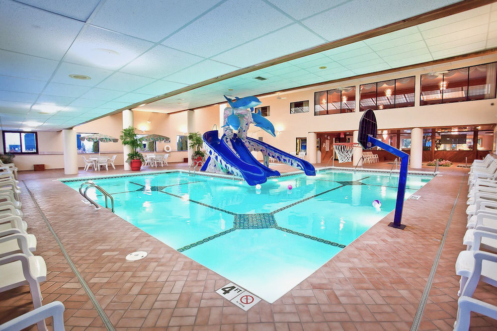 Grand Marquis Waterpark & 3* Lake Delton