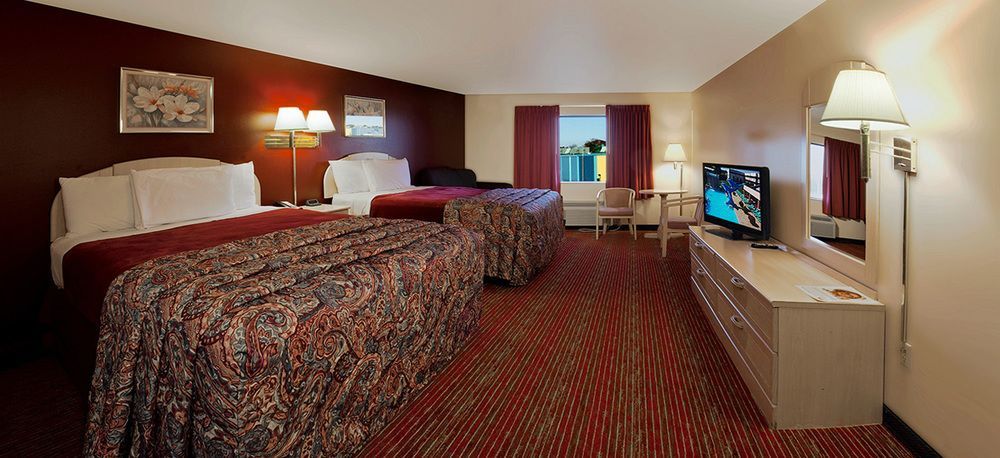 Hotel Grand Marquis Waterpark &