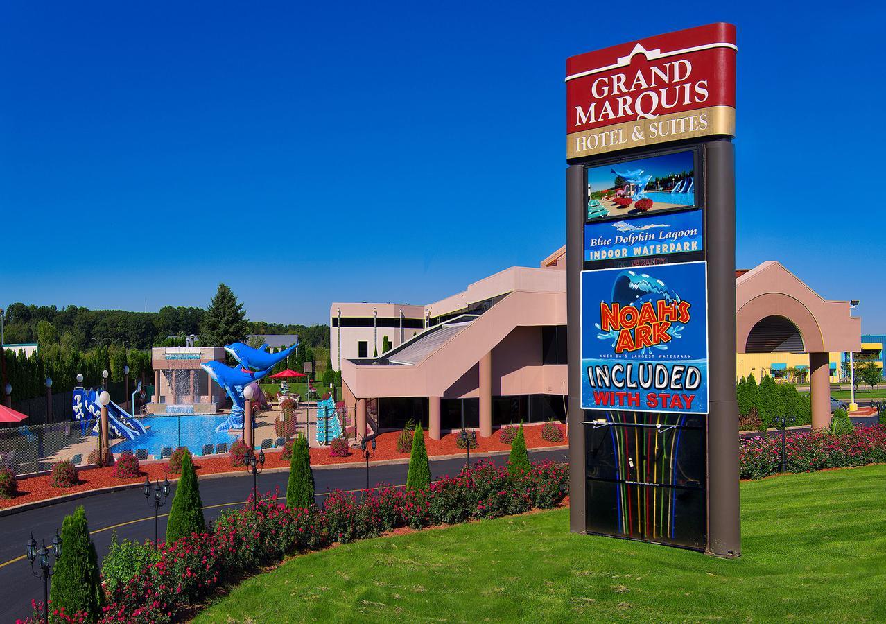 Grand Marquis Waterpark & 3* Lake Delton