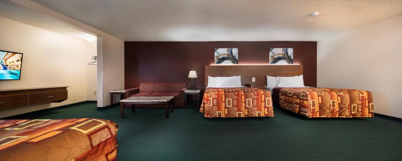 Grand Marquis Waterpark & Hotel